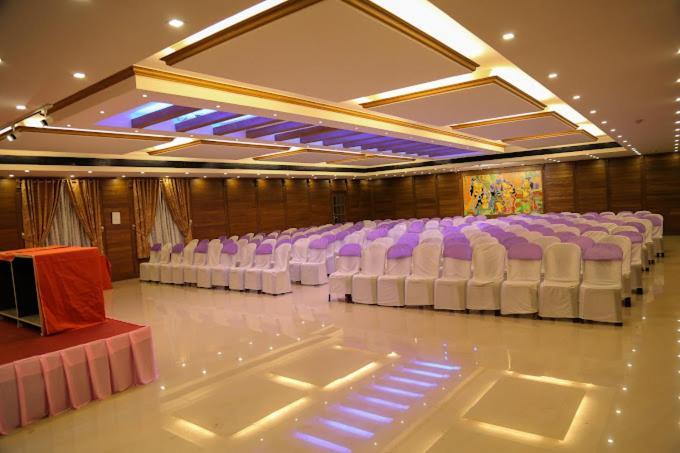 Hotel Doubloon Thiruvananthapuram Exteriér fotografie